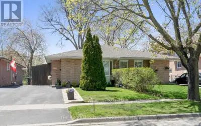 BSMT - 1502 THETFORD COURT Mississauga (Clarkson), Ontario