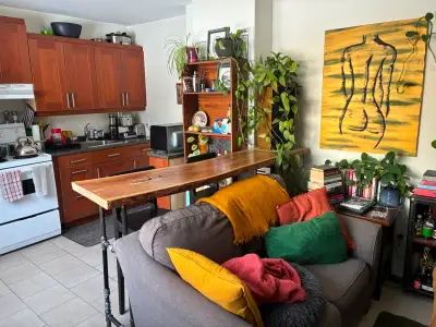 Find your ideal Ottawa apartment at 299 Michel Circle. This pet friendly bachelor is available April...