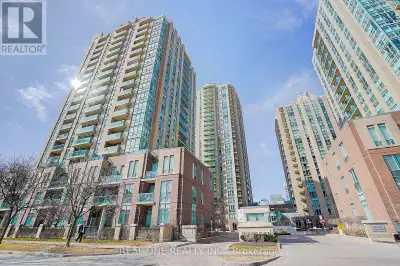 1901 - OLIVE 20 AVENUE Toronto (Willowdale East), Ontario