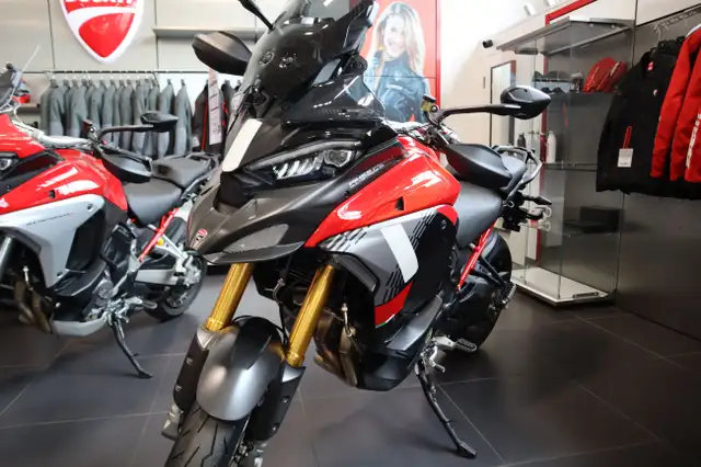 2025 Ducati Multistrada V4 Pikes Peak in Street, Cruisers & Choppers in Edmonton - Image 6