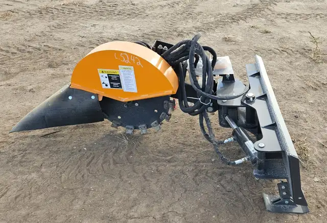 NEW SKID STEER HYDRAULIC SWING STUMP GRINDER SG1308D in Heavy Equipment Parts & Accessories in Regina - Image 2