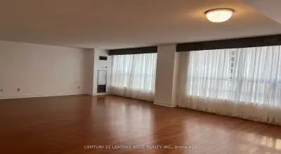 Price: $918,000 / $3,483/mo *Symphony Place* Great Building In The Heart Of The Financial & Theatre...