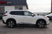CLEAN CARFAX ACCIDENT FREE WELL MAINTAINED AWD Experience The Perfect Blend of Style And Performance... (image 7)