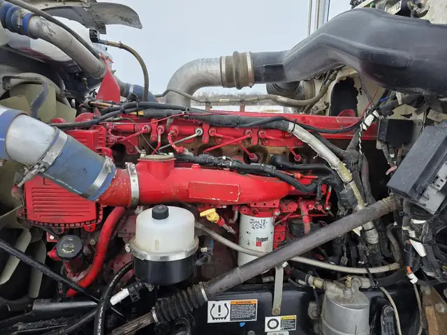 2012 PETERBILT 388 in Heavy Trucks in Saskatoon - Image 9