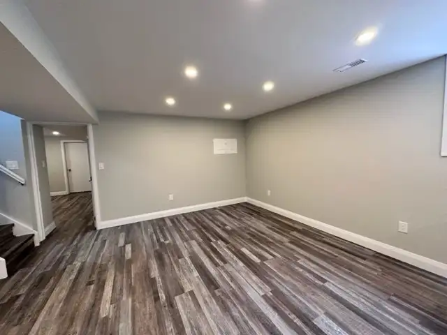 Completely Renovated 1 Bedroom Lower Floor of Raised Bungalow! ( in Long Term Rentals in Kitchener / Waterloo - Image 8