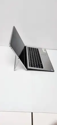 Hp EliteBook 2in1  Core M5 8gb Ram 256gb SSD
