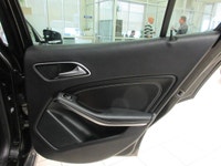 MERCEDES BENZ GLA 250 4MATIC 2015 TOUT ÉQUIPÉ / GPS NAVIGATION / CAMÉRA DE RECUL / CUIR NOIR CHAUFFA... (image 9)