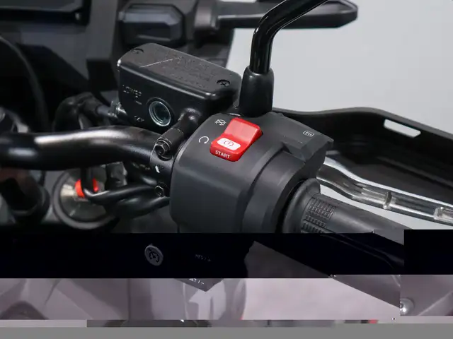 2025 Honda AFRICA TWIN CRF1100S in Street, Cruisers & Choppers in Kelowna - Image 15