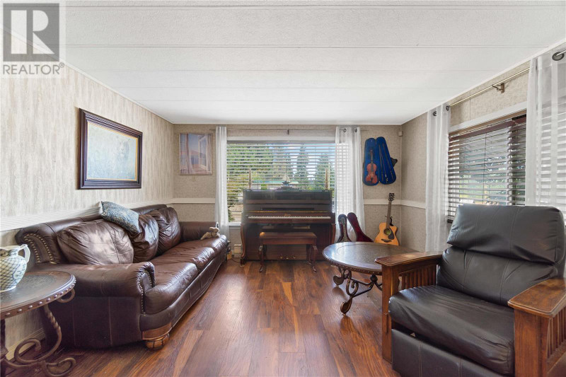 1 2500 97B Highway, Salmon Arm, British Columbia Houses for Sale