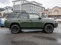 No Accidents - One Owner - Roof Rack/Cargo Basket - Running Boards - Backup Camera Rugged, capable,... (image 9)