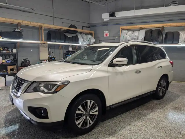 2017 Nissan Pathfinder 4WD 4dr SL for sale in Cars & Trucks in Cambridge - Image 4