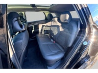 This 2026 Kia Sportage Wagon Body Style EX arrives with 18 alloy wheels, a panoramic sunroof, 12.3 n... (image 9)