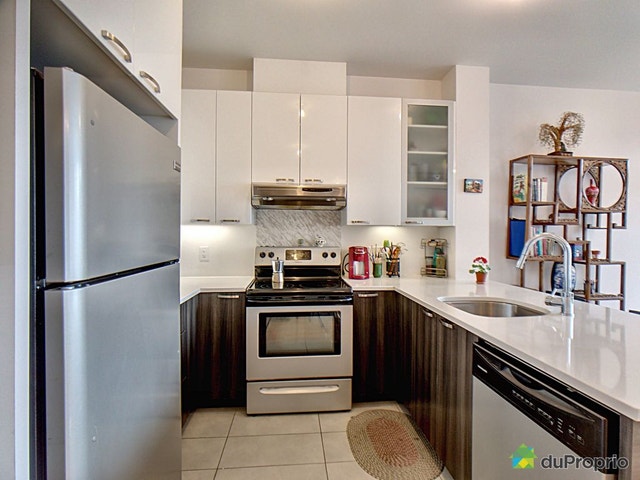 $599,000 - Condominium in Ville-Marie (downtown, old Mtl) — photo 2