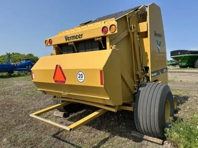 2022 Vermeer 605N in Farming Equipment in Swift Current - Image 5