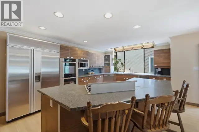 2008 BLAIRVIEW AVENUE North Vancouver, British Columbia in Houses for Sale in North Shore - Image 9