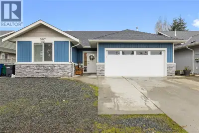 Stunning main-level entry home with a 2-bedroom suite in the walk-out basement! The open-concept mai...