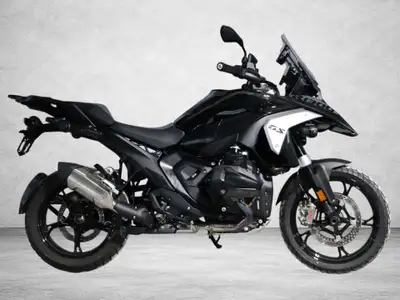 2024 BMW R1300 GS Come and meet our experts at Gabriel BMW Moto / Moto International, your dealer in...