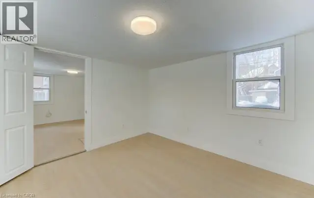 190 LANCASTER Street E Kitchener, Ontario in Houses for Sale in Kitchener / Waterloo - Image 16