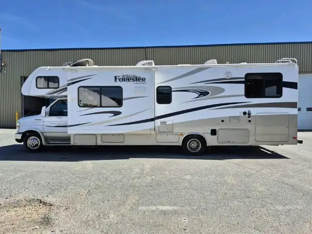 2015 Forester 3171DS in RVs & Motorhomes in Thetford Mines - Image 10
