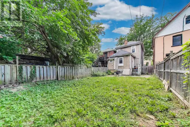 8 MADISON AVENUE Hamilton (Gibson), Ontario in Houses for Sale in Hamilton - Image 25