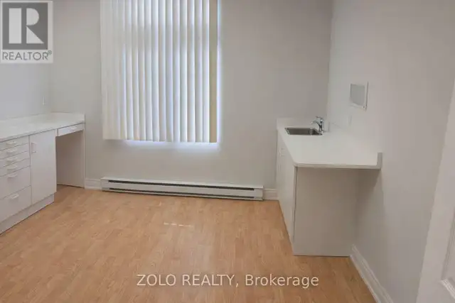 210 - 4600 HIGHWAY 7 W Vaughan (East Woodbridge), Ontario in Commercial & Office Space for Rent in Markham / York Region - Image 15