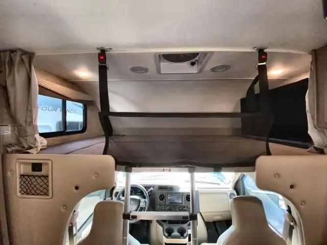 2022 Thor Motor Coach Four Winds 27R in RVs & Motorhomes in Abbotsford - Image 20