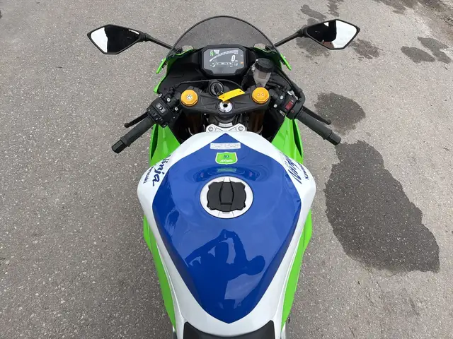 2024 Kawasaki Ninja ZX-6R ~ NINJA ZX-6R ~ 40TH ANNIVERSARY ~ LOW in Sport Bikes in City of Toronto - Image 22