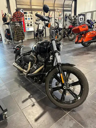 Oppotunity doesn't knock it RUMBLES!!! Looking for a Have you always wanted a Harley? PLUS HST&LICEN...