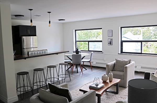 Spacious 1 Bedroom Apartment, Prime Kitchener Location! (Unit 20 5