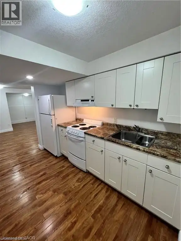 119 WALKER Street Kitchener, Ontario in Houses for Sale in Kitchener / Waterloo - Image 19