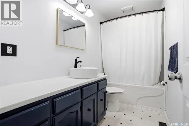 230 Prairie AVENUE Briercrest, Saskatchewan in Houses for Sale in Moose Jaw - Image 19