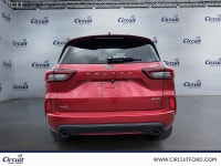 Découvrez le Ford Escape ST-Line 2022 AWD. Le VUS compact qui ne fait aucun compromis : une allure a... (image 4)