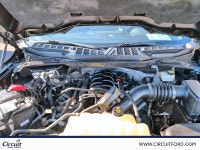 Alliant le légendaire moteur V8Ta 5,0L de 400 chevaux à un habitacle luxueux en cuir, le Ford F-150... (image 8)