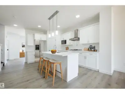 Located in the vibrant Anderson community of Leduc, residents enjoy scenic walking paths, nearby par...