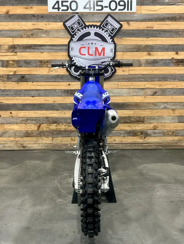 2025 Yamaha YZ 450F EFI + ONLY 21 HR + 4 STROKES + MX-ENDURO-MOT in Dirt Bikes & Motocross in Ottawa - Image 8