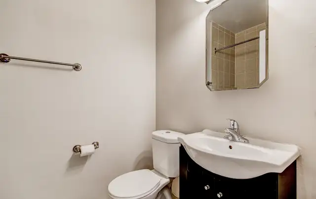 3 BDRM SUITE - fully renovated - Available May 1st in Long Term Rentals in Hamilton - Image 10