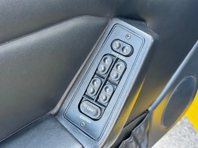 1993 Ford Mustang LX **ALL ORIGINAL FROM FACTORY** in Cars & Trucks in Hamilton - Image 33