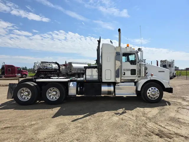 2014 KENWORTH T800 in Heavy Trucks in Saskatoon - Image 7
