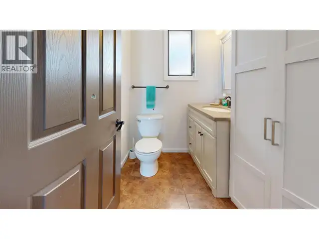 6353 WOLFE ROAD 100 Mile House, British Columbia in Houses for Sale in 100 Mile House - Image 11
