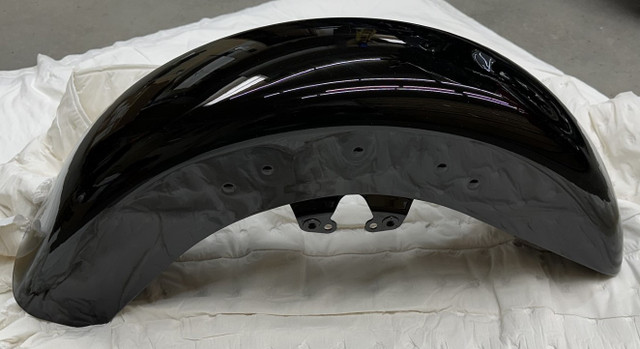 Brand New Genuine Harley Davidson OEM Vivid Black front fender. in Other in Saskatoon - Image 2