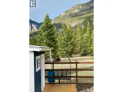Experience Comfort and Outdoor Living in Juniper Heights! Welcome to this nicely updated 2-bedroom,...