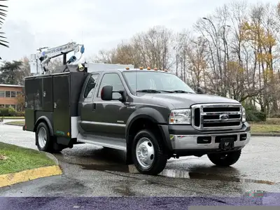 2006 Ford F-450 XLT Super Duty Service Box Storage Compartments Auto Crane 360 Degree Rotation 3,200...