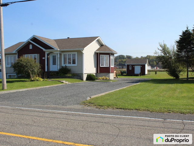 373 000$ - Bungalow à vendre à Matane dans Maisons à vendre  à Rimouski / Bas-St-Laurent - Image 2