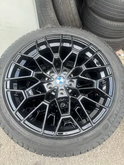 IF U SEE THE AD RIMS/TIRES STILL FOR SALE 4 bmw rims 245/40/18 michelin X ice WINTER tires 95 % 90 t...