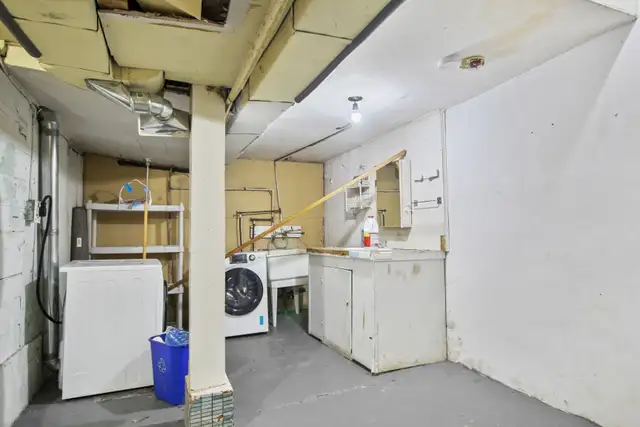 230 Percy Street - 2 Bedroom Lower Unit - Move-In Ready! - 2 Bed in Long Term Rentals in Ottawa - Image 21