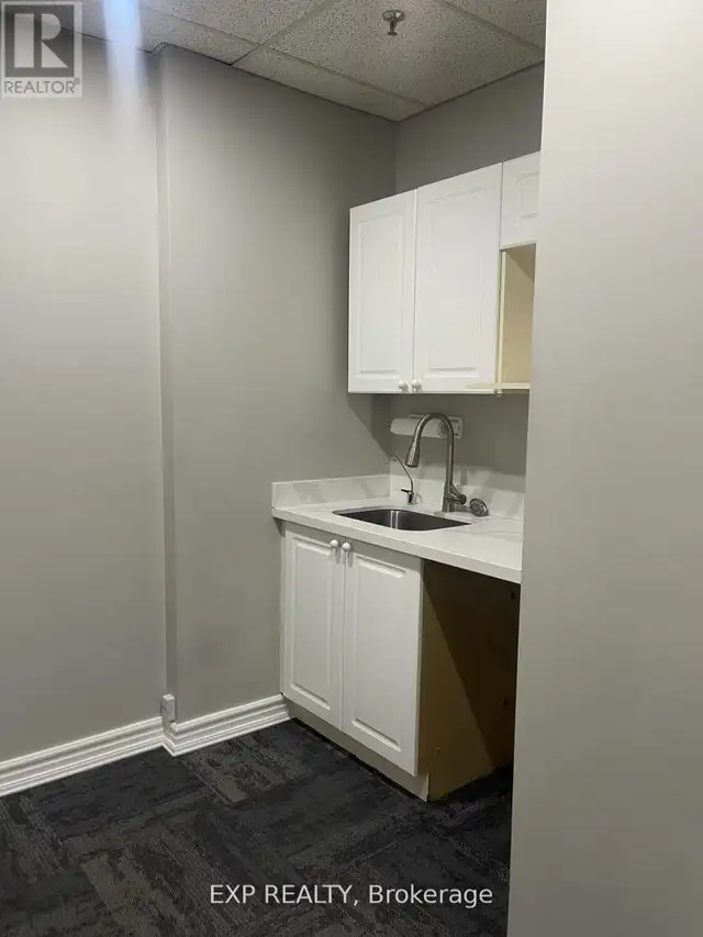 17 - 4370 STEELES AVENUE Vaughan (Steeles West Industrial), Onta in Commercial & Office Space for Rent in Markham / York Region - Image 13