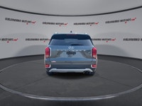 // ACCIDENT FREE!! // This 2022 Hyundai Palisade Luxury AWD is a refined three-row SUV built for bus... (image 6)