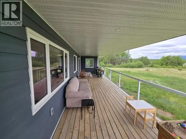 15 TAGISH ESTATES Whitehorse South, Yukon in Houses for Sale in Whitehorse - Image 4