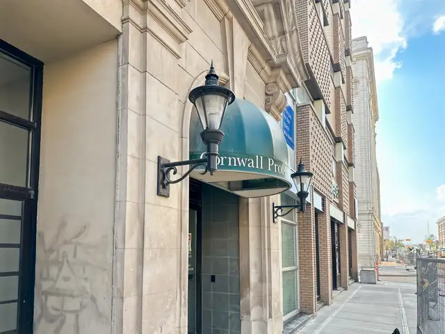 Rent a large office space for 50 persons in 11th Ave in Commercial & Office Space for Rent in Regina - Image 3