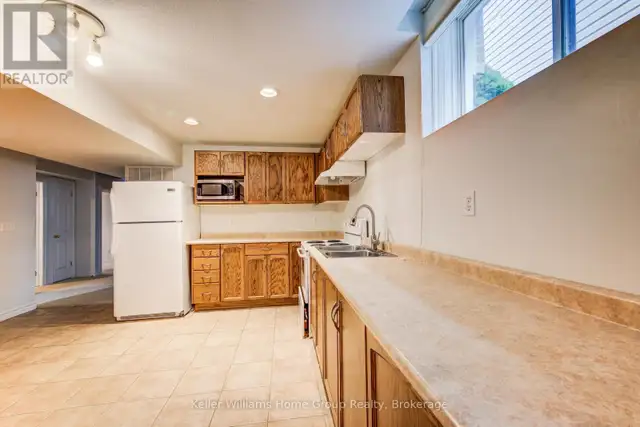 8 PRICE STREET Guelph (Victoria North), Ontario in Houses for Sale in Guelph - Image 33